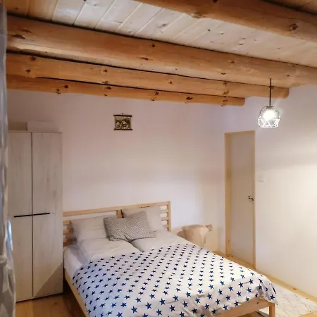 Garac Vikendica Case de vacanță *